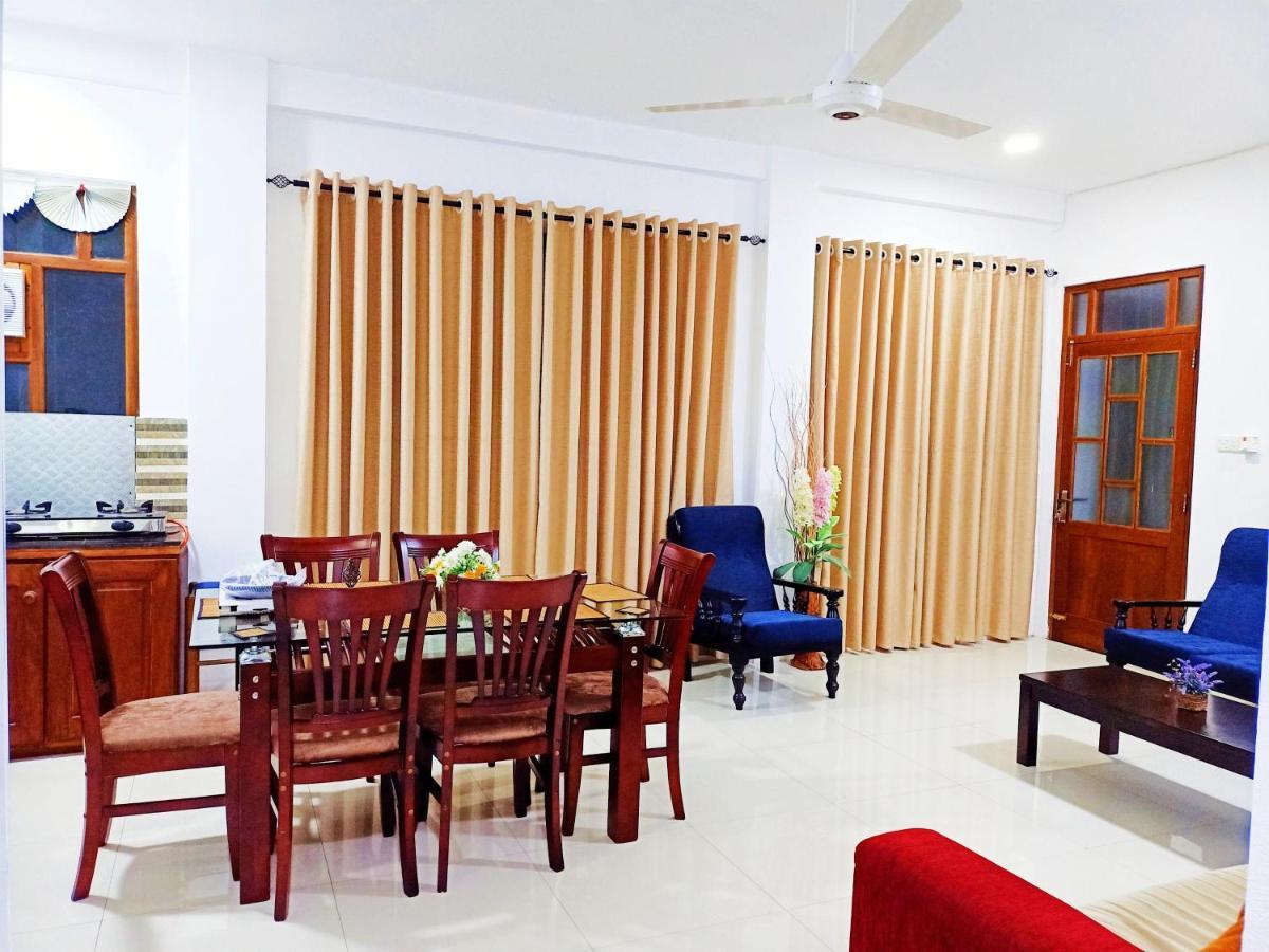 Saru Holiday Apartment - Up To 6 Guests Kandy Buitenkant foto