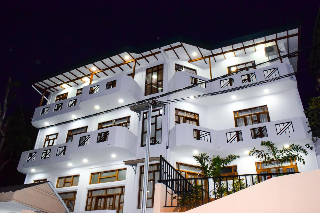 Saru Holiday Apartment - Up To 6 Guests Kandy Buitenkant foto